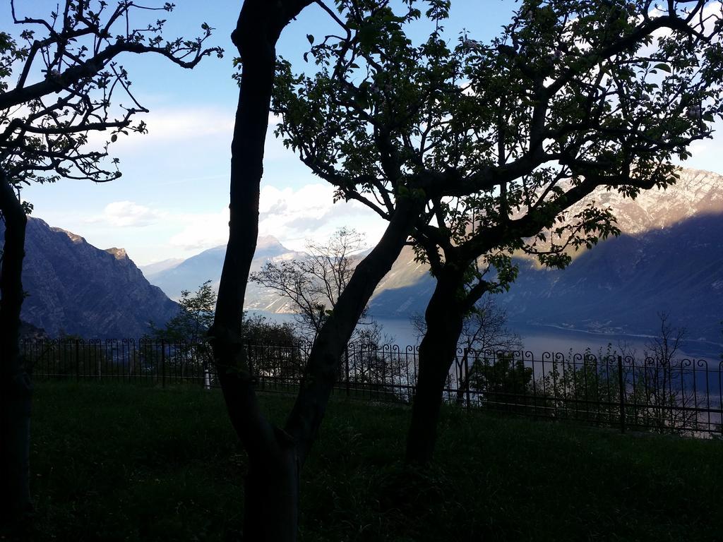 Villa Panoramica Tremosine Eksteriør bilde