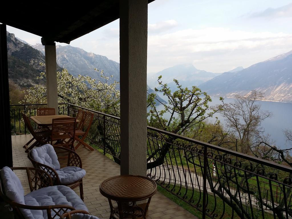 Villa Panoramica Tremosine Eksteriør bilde